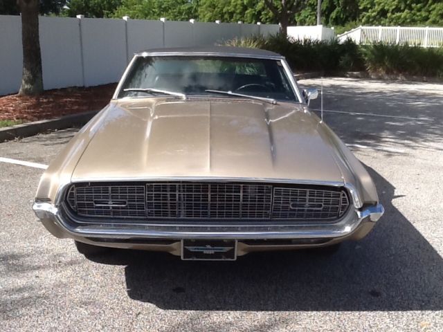 1968 Gold Ford Thunderbird Coupe