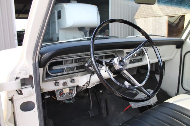 1969 White Ford F-100 Standard Cab Pickup