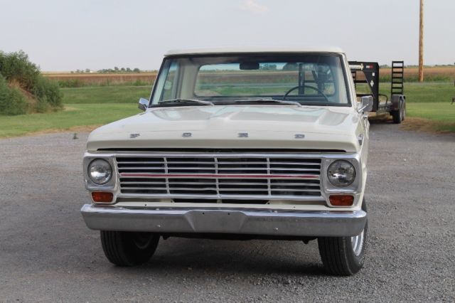 1969 White Ford F-100 Standard Cab Pickup
