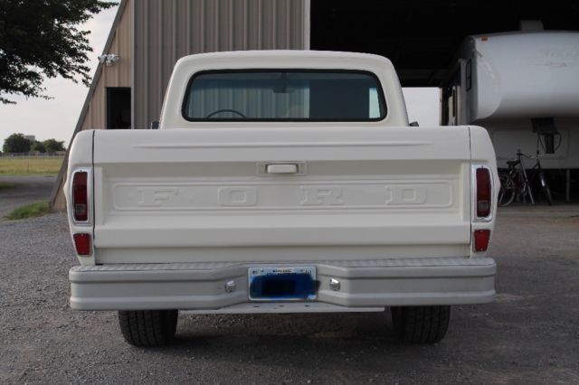 1969 White Ford F-100 Standard Cab Pickup