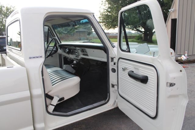 1969 White Ford F-100 Standard Cab Pickup