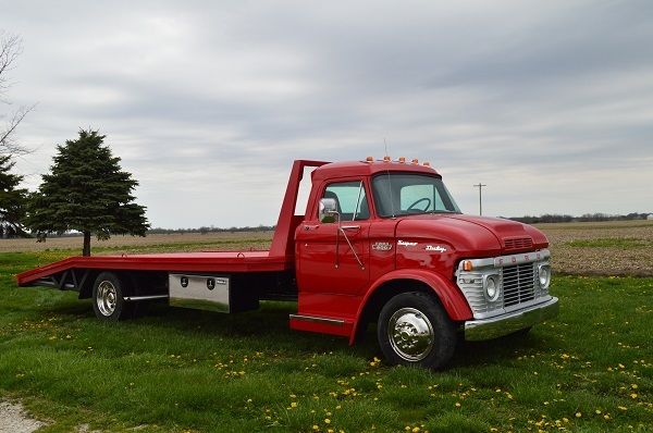1969 Red Ford F-100