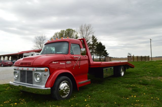 1969 Red Ford F-100