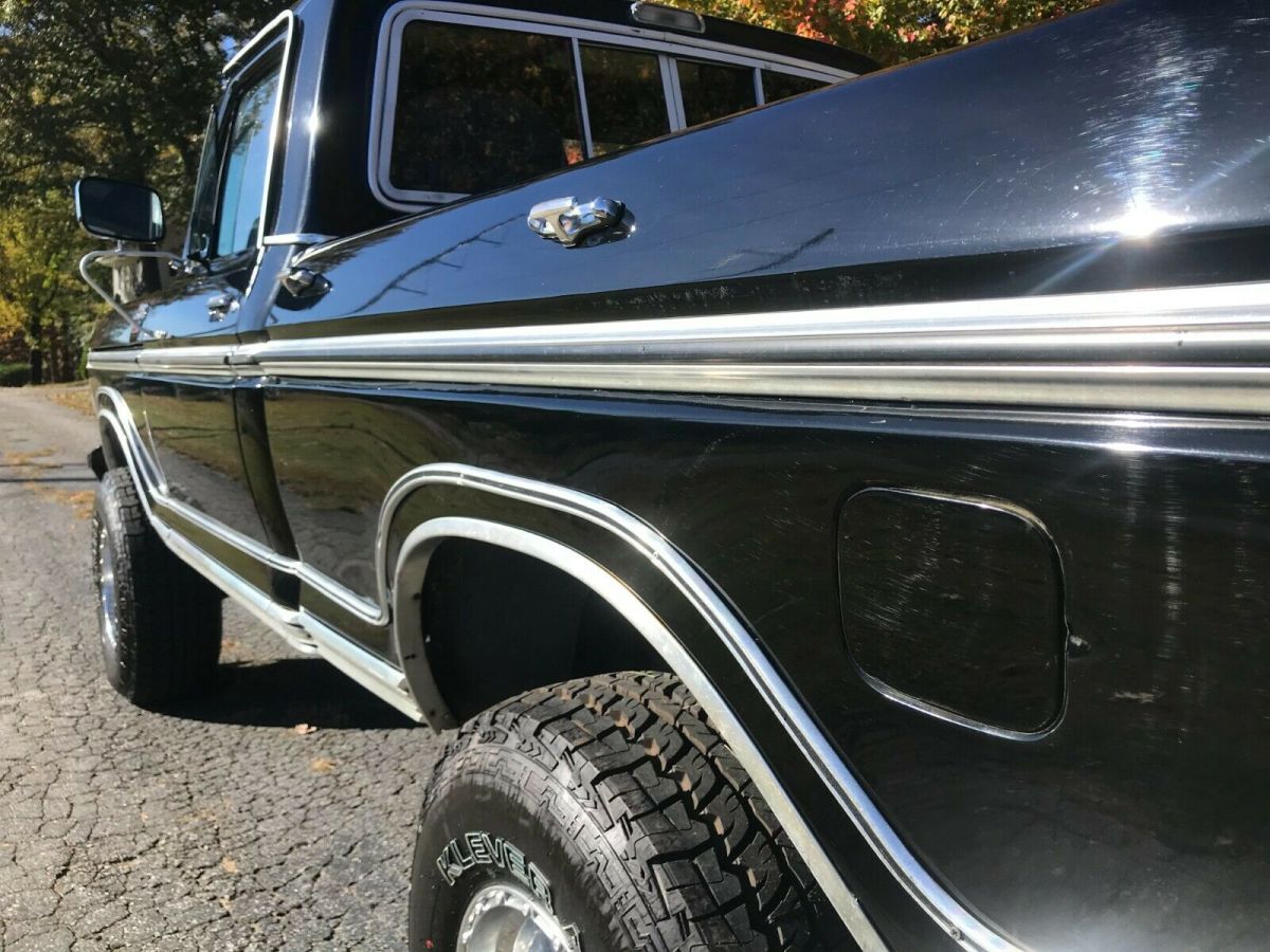 1974 Ford F-100 Standard Cab Pickup