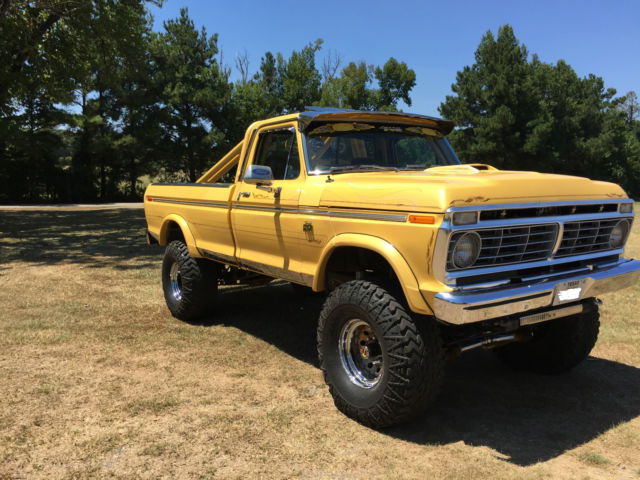 1974 Yellow Ford F-250