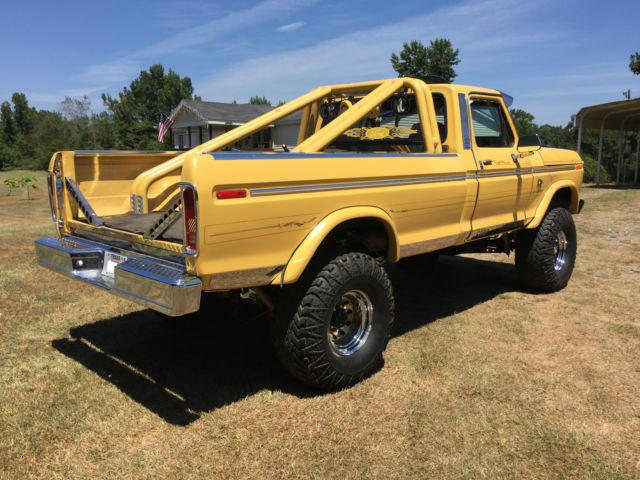 1974 Yellow Ford F-250
