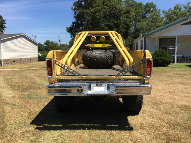 1974 Yellow Ford F-250