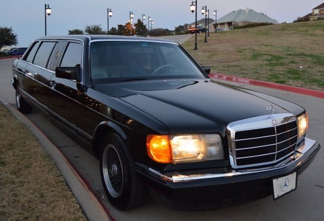 1982 Black Mercedes-Benz 300-Series Limousine