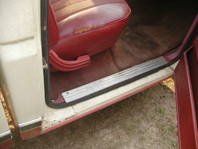 1982 White Ford F-150 Standard Cab Pickup