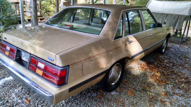 1986 Tan Ford Other Sedan