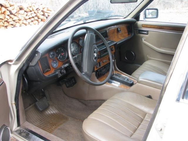 1986 Tan Jaguar XJ6 Sedan