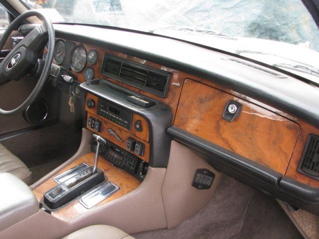 1986 Tan Jaguar XJ6 Sedan