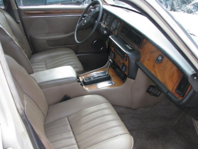 1986 Tan Jaguar XJ6 Sedan