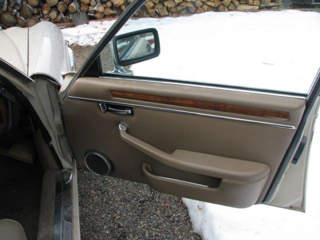 1986 Tan Jaguar XJ6 Sedan
