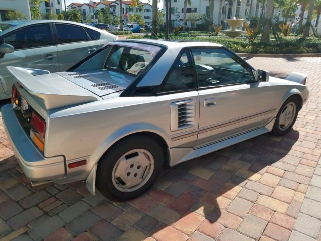 1986 Silver Toyota MR2 Sports Car