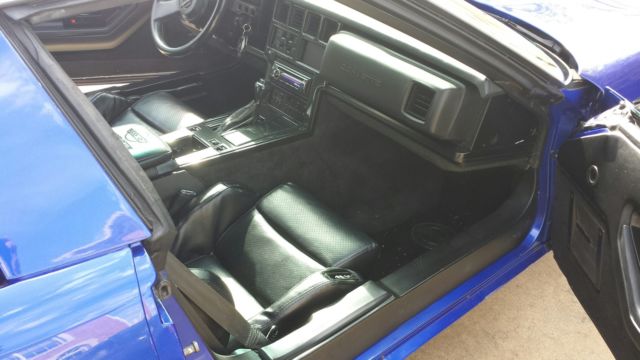 1987 Blue Chevrolet Corvette