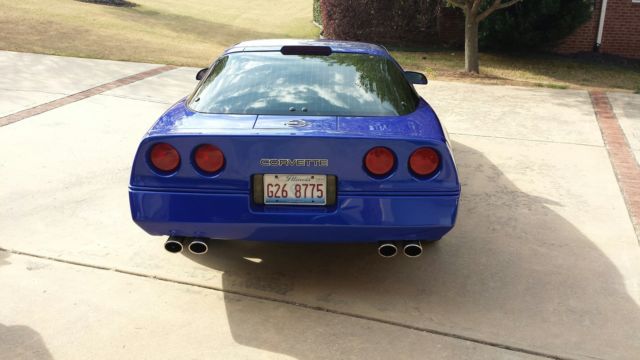 1987 Blue Chevrolet Corvette