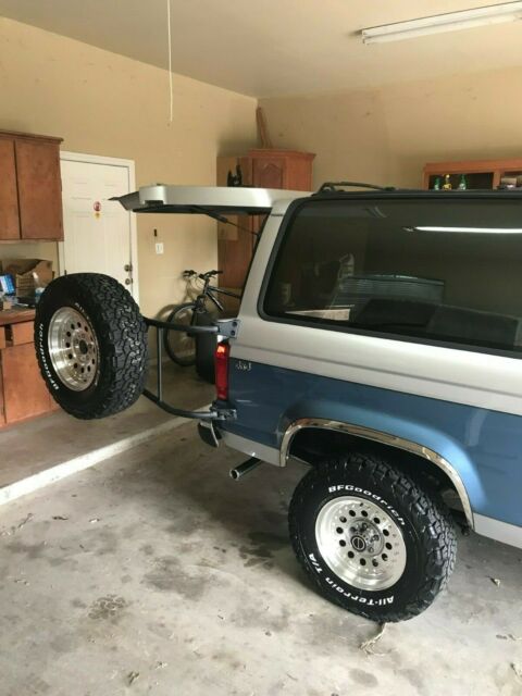 1988 Blue Ford Bronco II SUV