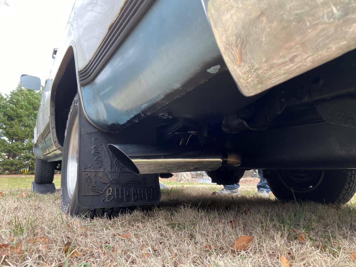 1990 Black Chevrolet Suburban SUV