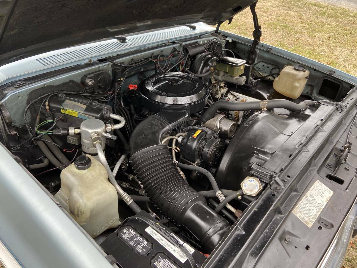 1990 Black Chevrolet Suburban SUV