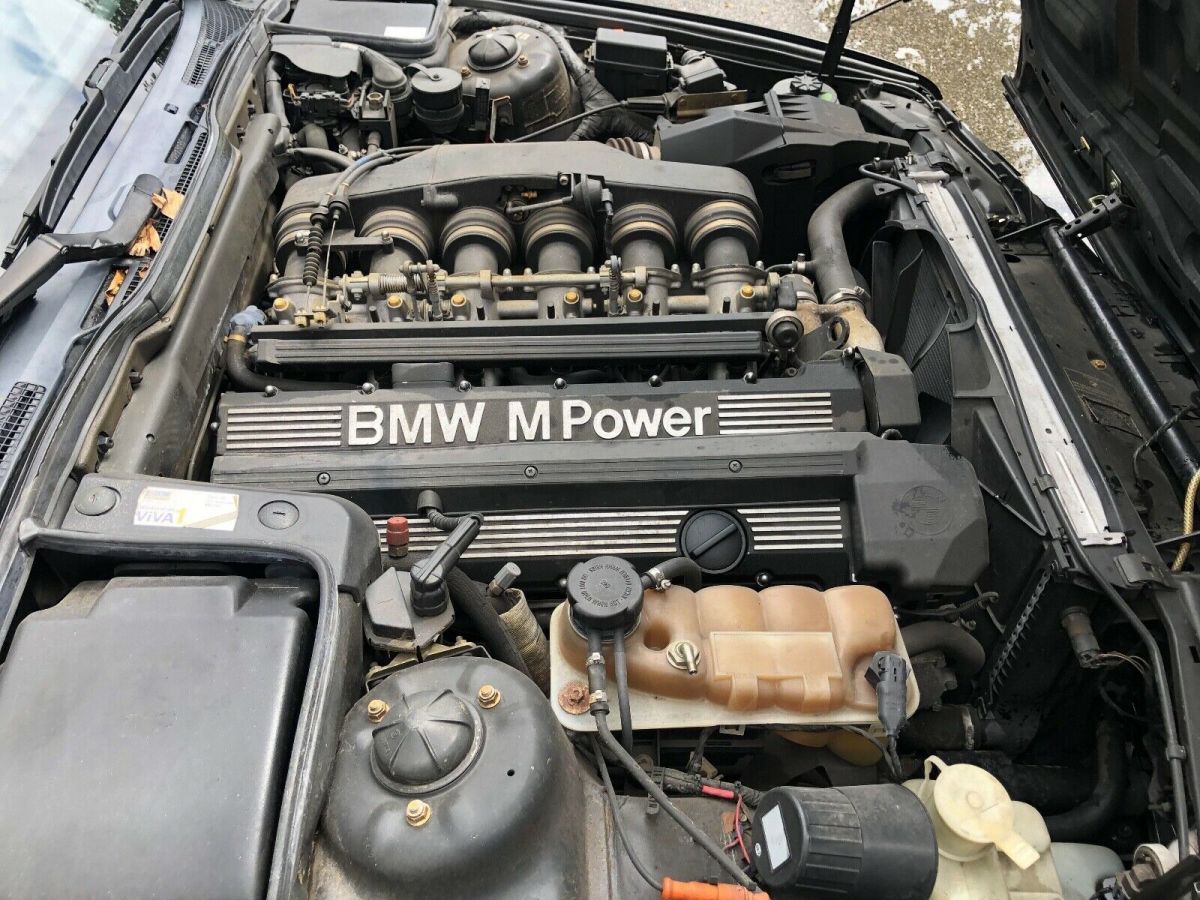 1991 Black BMW M5 Sport Sedan