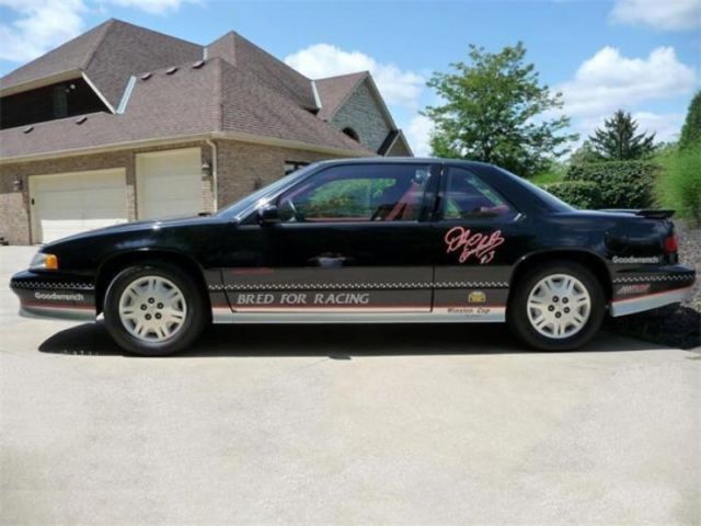 1992 Black Chevrolet Lumina Coupe