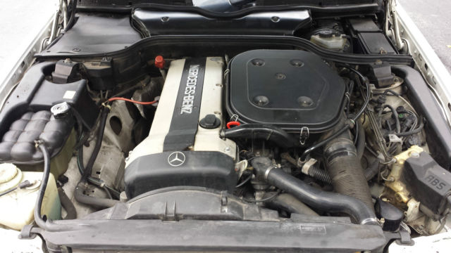 1992 White Mercedes-Benz 300-Series Convertible