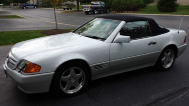 1992 White Mercedes-Benz 300-Series Convertible