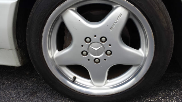 1992 White Mercedes-Benz 300-Series Convertible