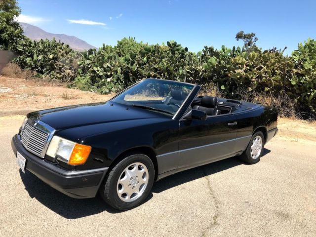 1993 Black Mercedes-Benz 300-Series Convertible