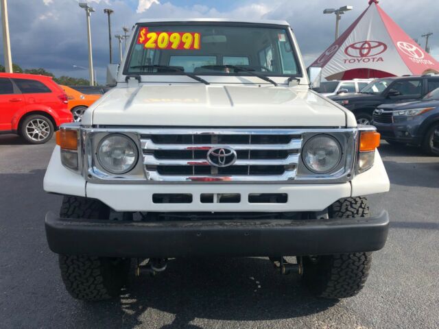 1992 White Toyota Land Cruiser SUV