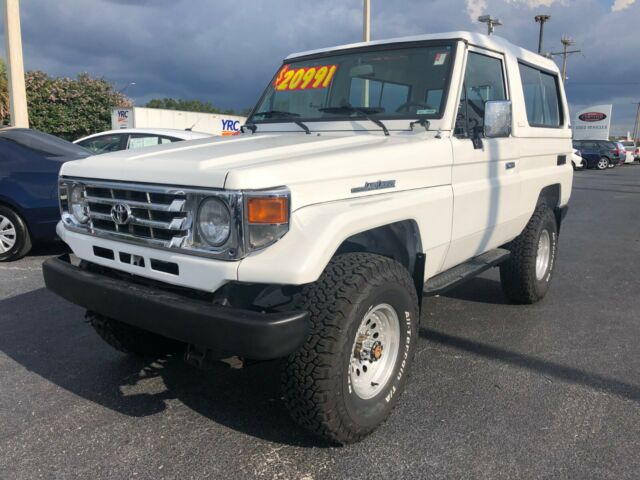 1992 White Toyota Land Cruiser SUV
