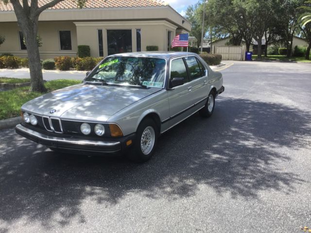 1985 Silver BMW 7-Series Sedan