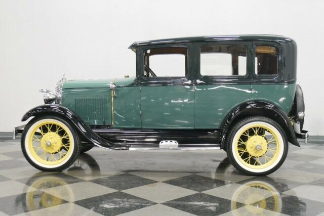 1929 Green Ford Model A Sedan