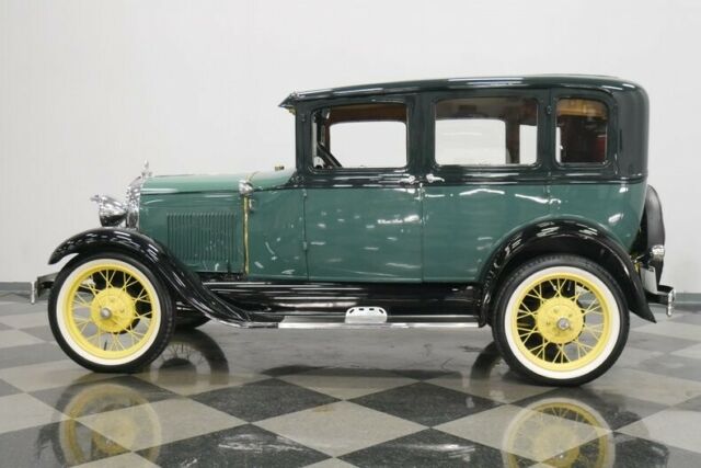 1929 Green Ford Model A Sedan