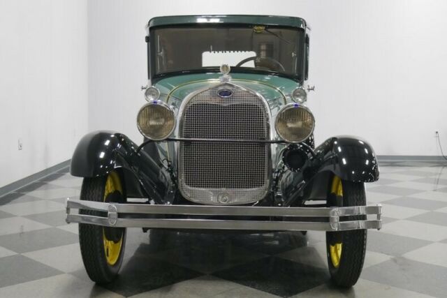 1929 Green Ford Model A Sedan