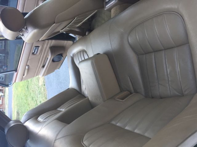 1973 Green Jaguar XJ6 4 door sedan