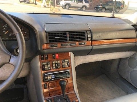 1993 Black Mercedes-Benz 300-Series Sedan