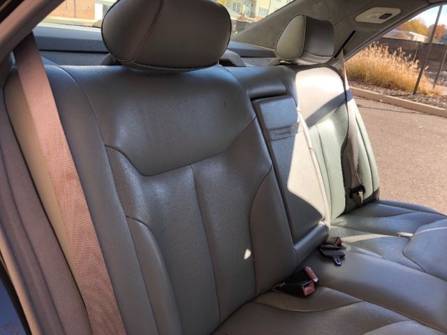 1993 Black Mercedes-Benz 300-Series Sedan