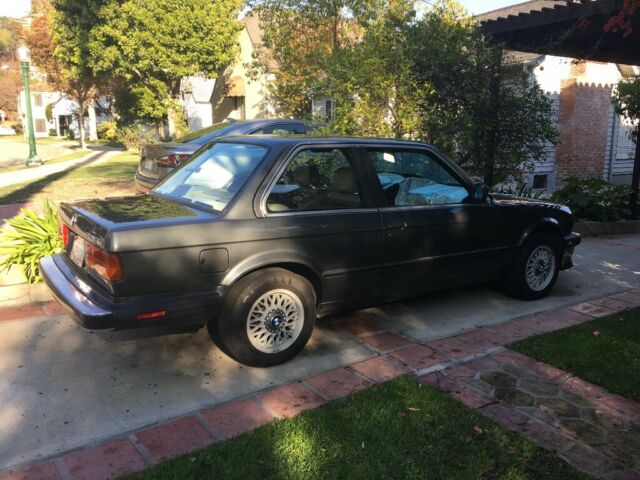 1987 Gray BMW 3-Series Coupe