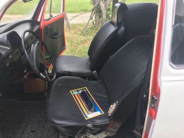 1974 White Volkswagen Beetle - Classic Coupe