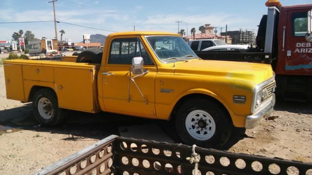 1974 yellow with patina Chevrolet C-10 work body six compartments lockable