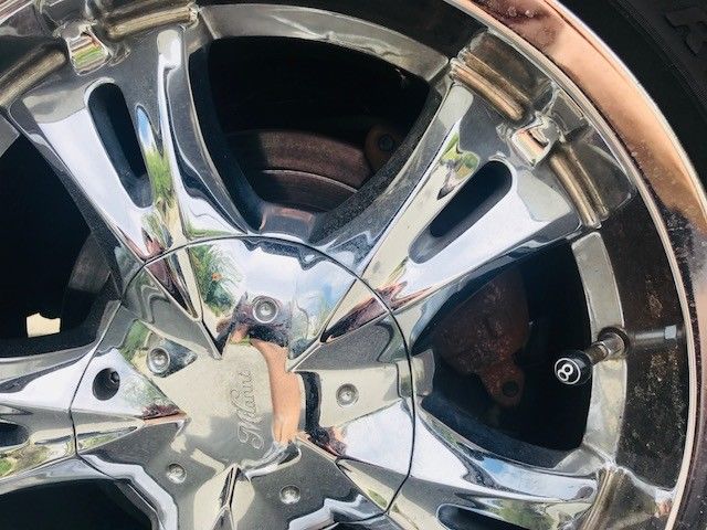 1972 Green Oldsmobile Ninety-Eight Coupe