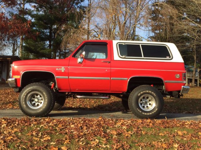 1988 Red Chevrolet Blazer