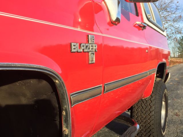 1988 Red Chevrolet Blazer
