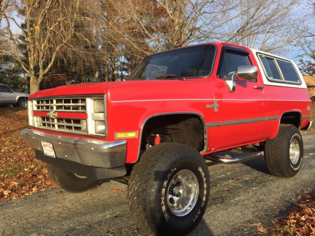 1988 Red Chevrolet Blazer