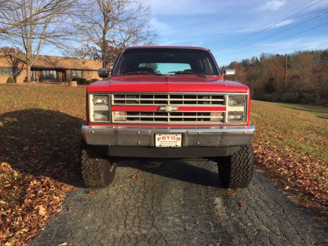 1988 Red Chevrolet Blazer