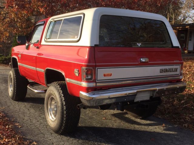1988 Red Chevrolet Blazer