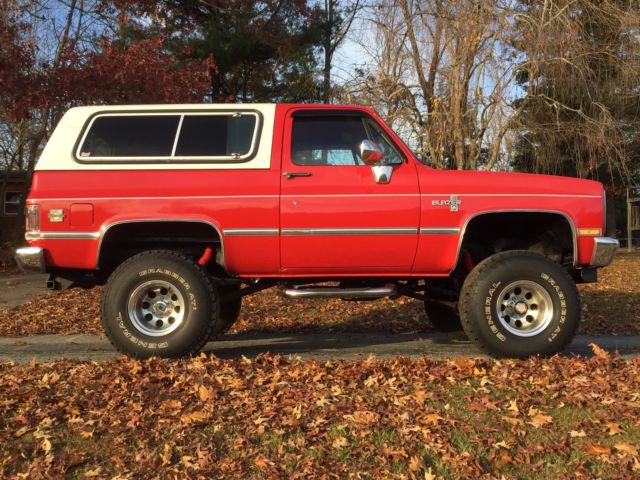 1988 Red Chevrolet Blazer