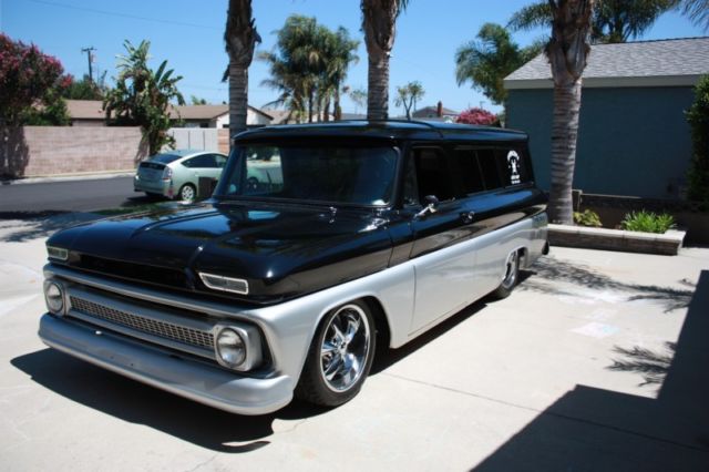 1966 Black/Silver GMC Suburban SUV
